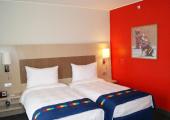  PARK INN 